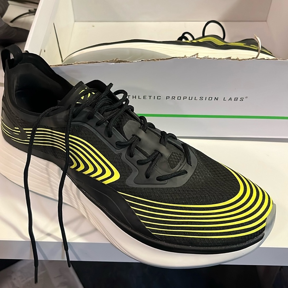 *Brand New* Men’s Size 13 APL Streamline Tennis Shoes
